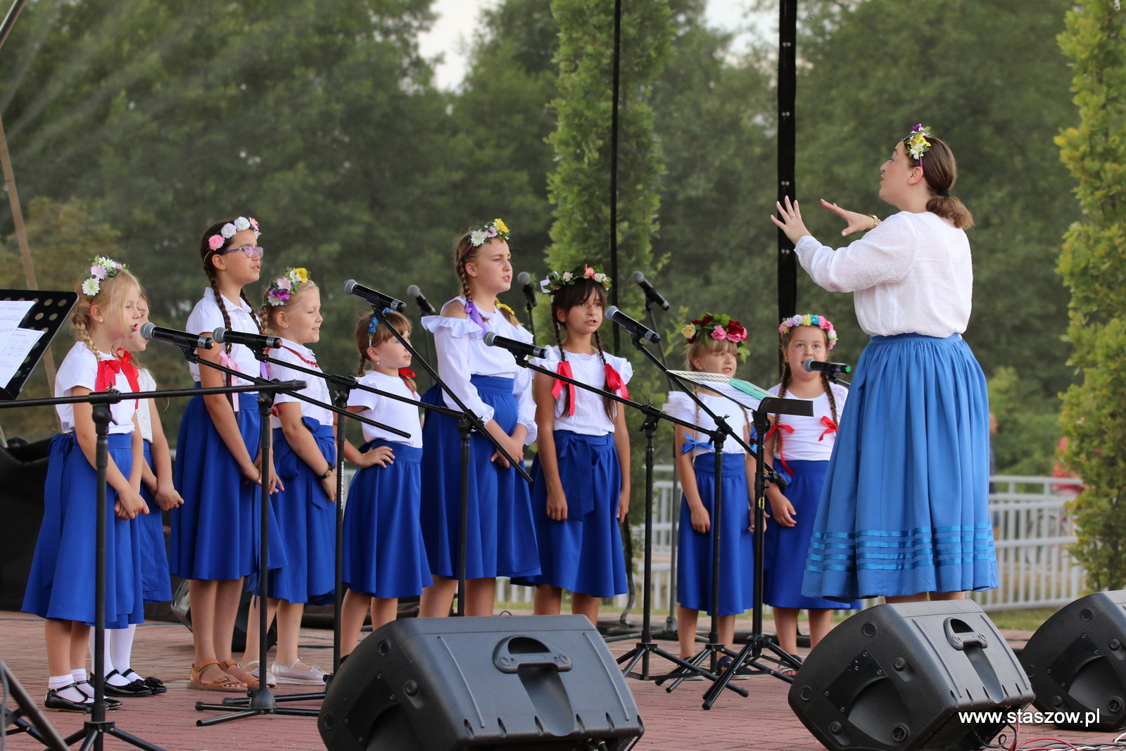 Podziękowali rolnikom za pracę - dożynki w Staszowie