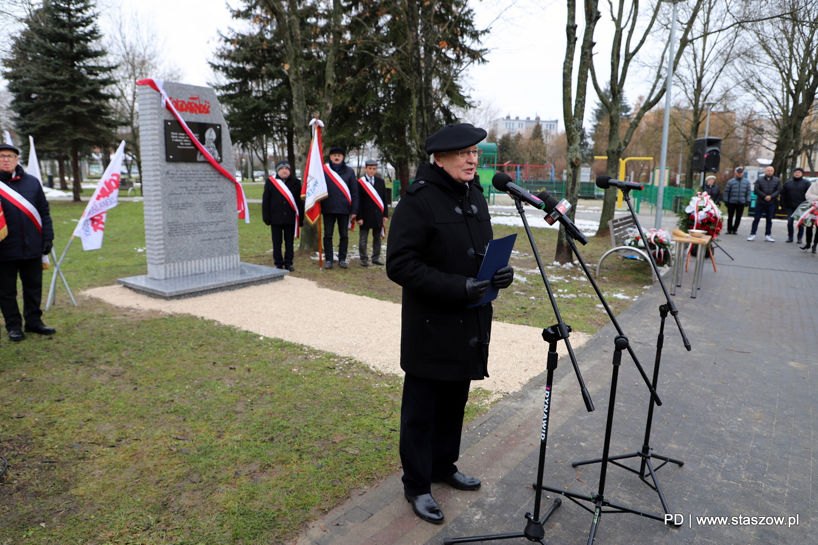 Uroczyste odsłonięcie pomnika ku czci 'Solidarności i świętego Jana Pawła II