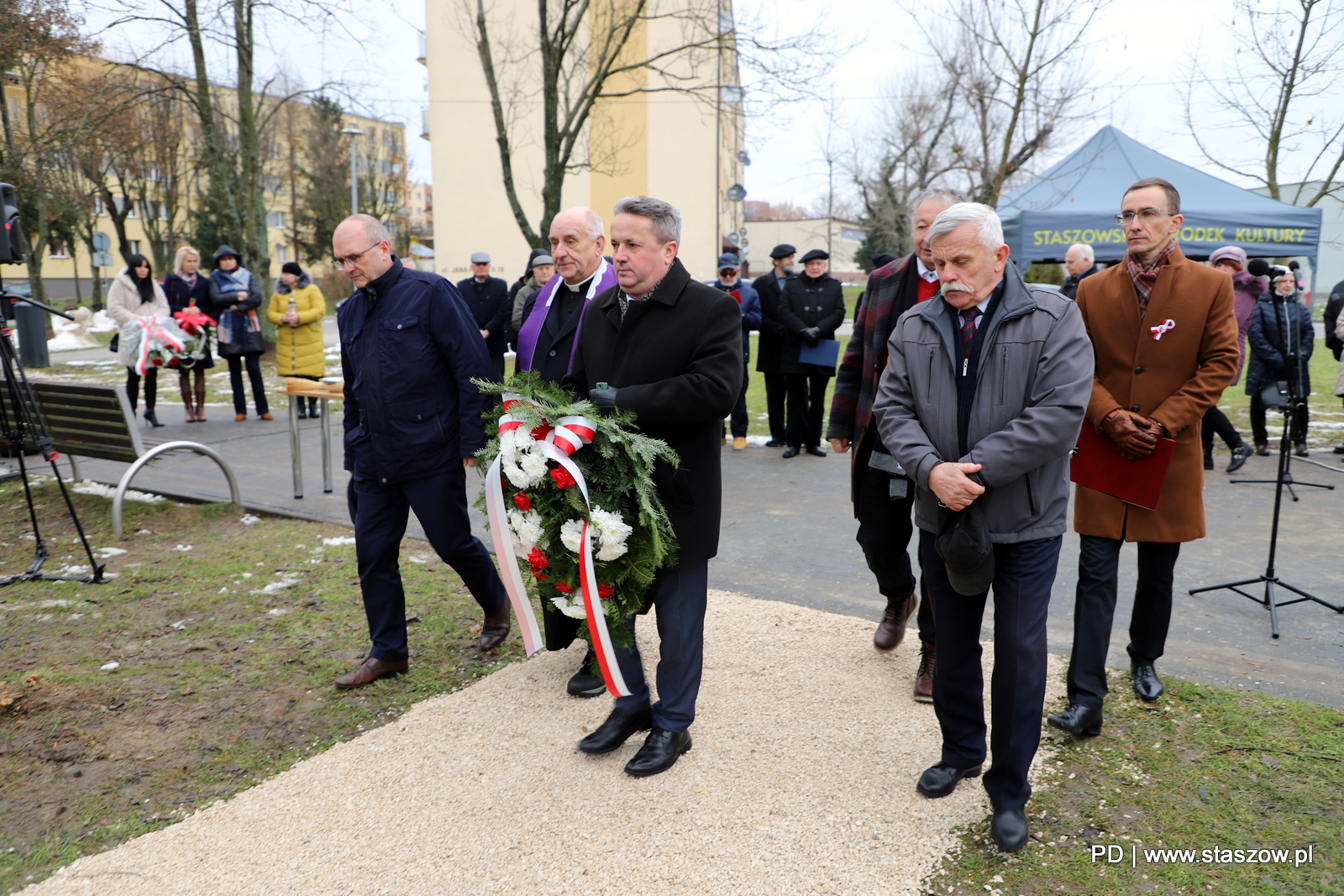 Uroczyste odsłonięcie pomnika ku czci 'Solidarności i świętego Jana Pawła II