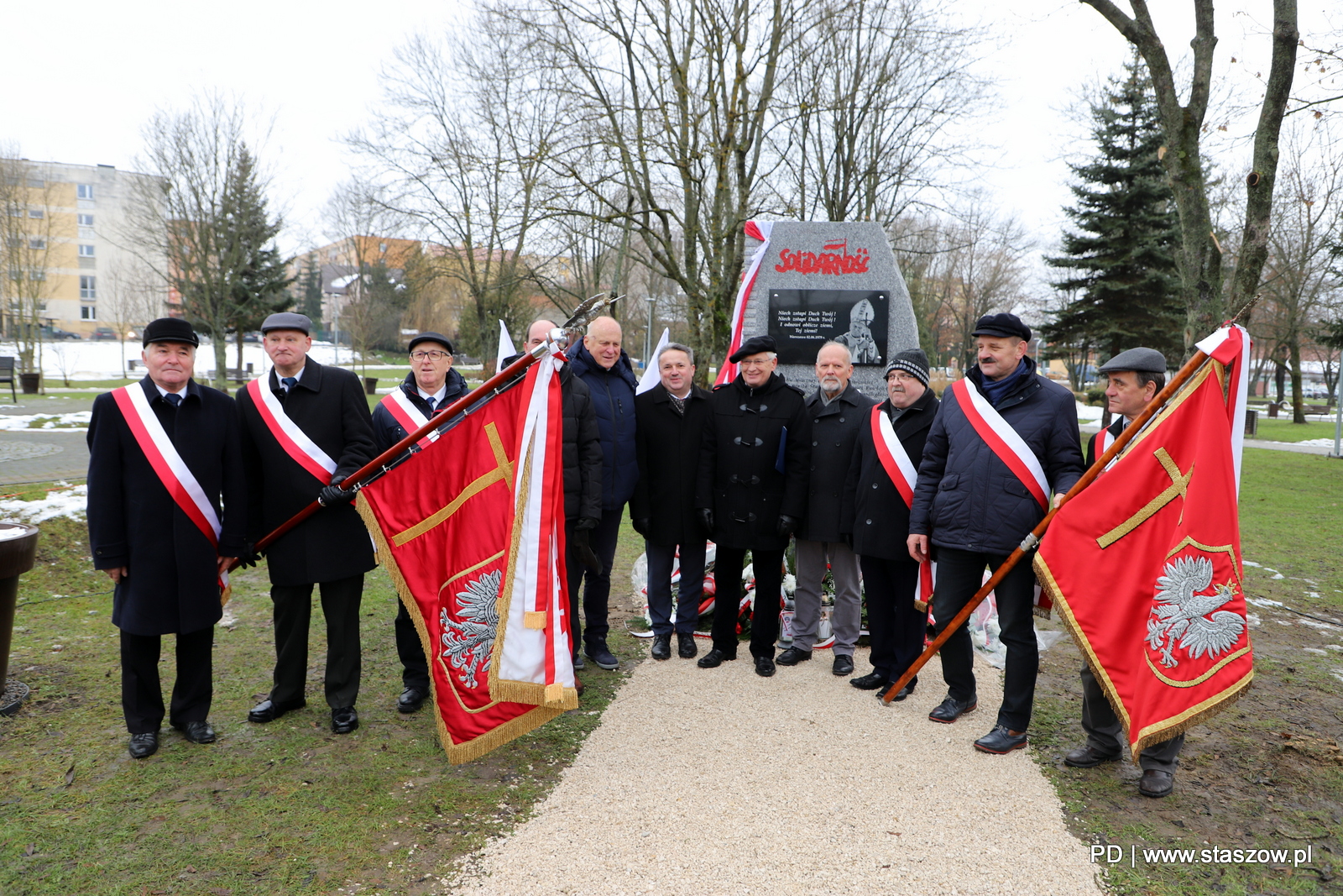 Uroczyste odsłonięcie pomnika ku czci 'Solidarności i świętego Jana Pawła II