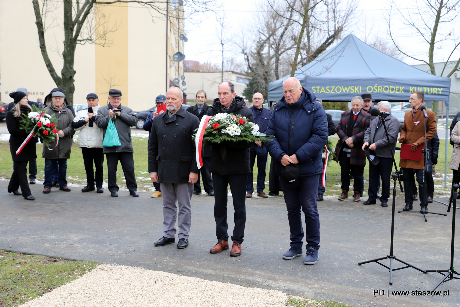 Uroczyste odsłonięcie pomnika ku czci 'Solidarności i świętego Jana Pawła II