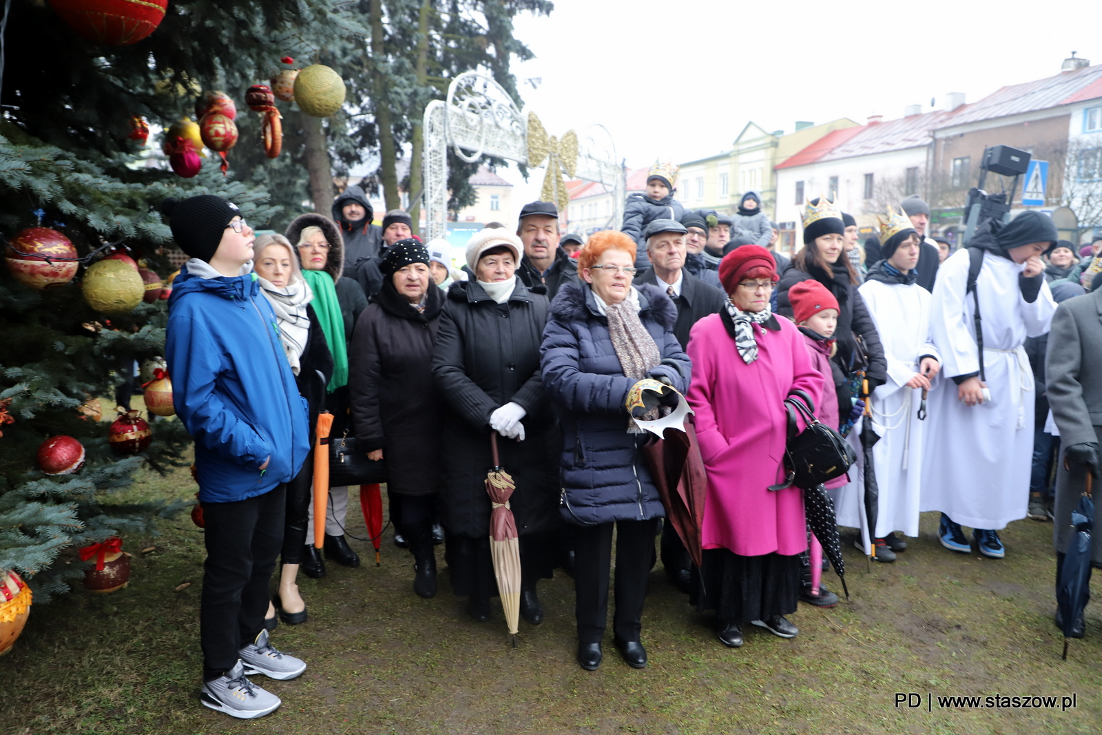 Trzej Królowie oddali pokłon Dzieciątku