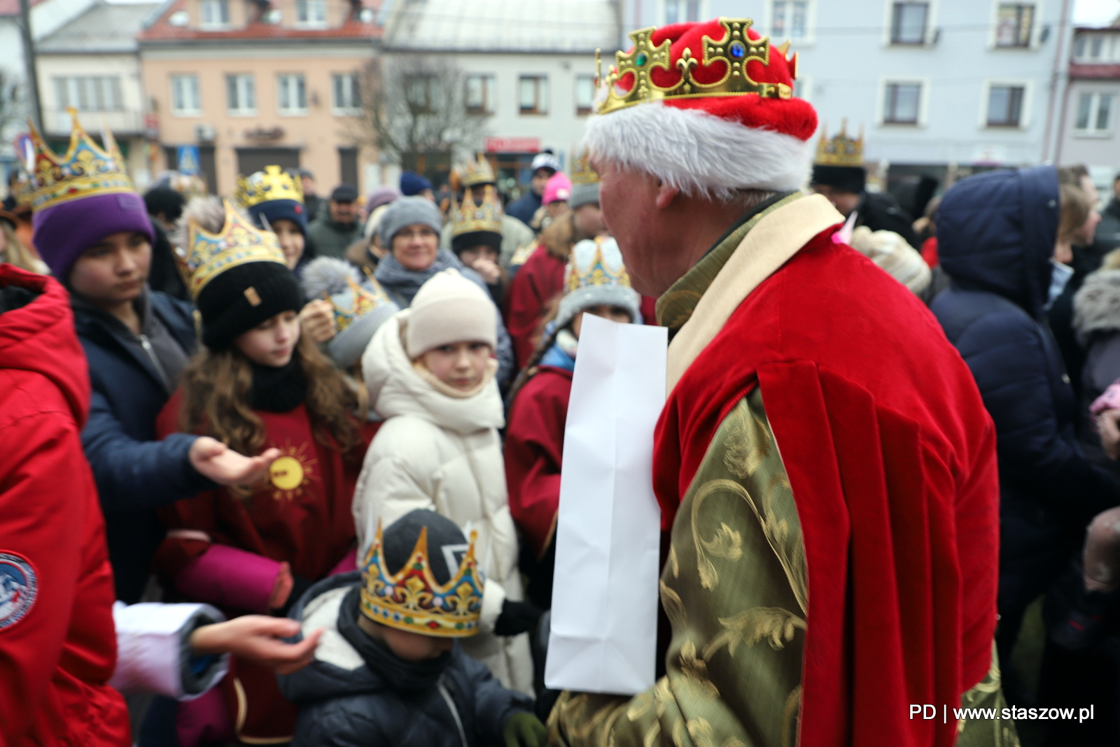 Trzej Królowie oddali pokłon Dzieciątku