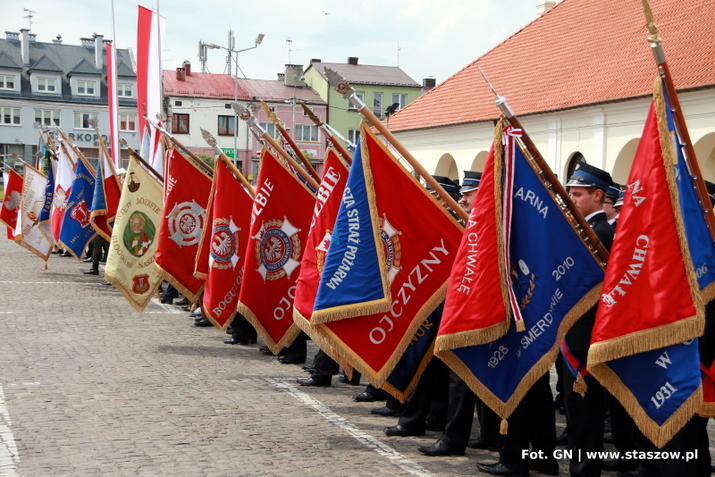 uroczystości trzeciomajowe na Rynku w Staszowie 